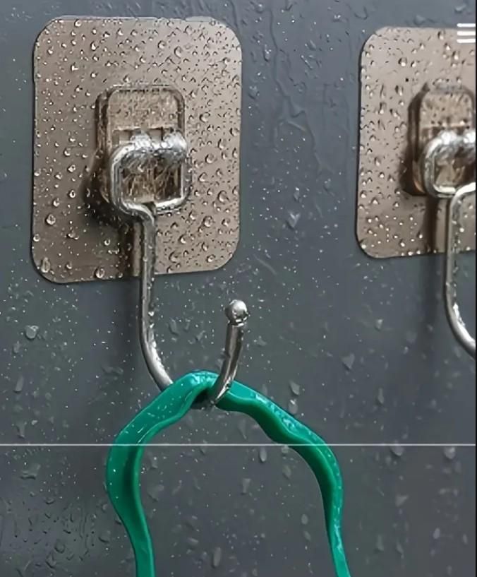 Gold Standard: Premium Stainless Steel Hooks for Elegant Organization